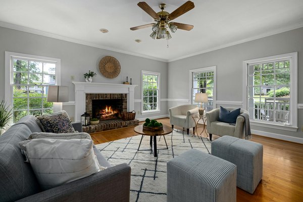 Mastering your transition to a uk home with a large patio: key steps for a flawless move